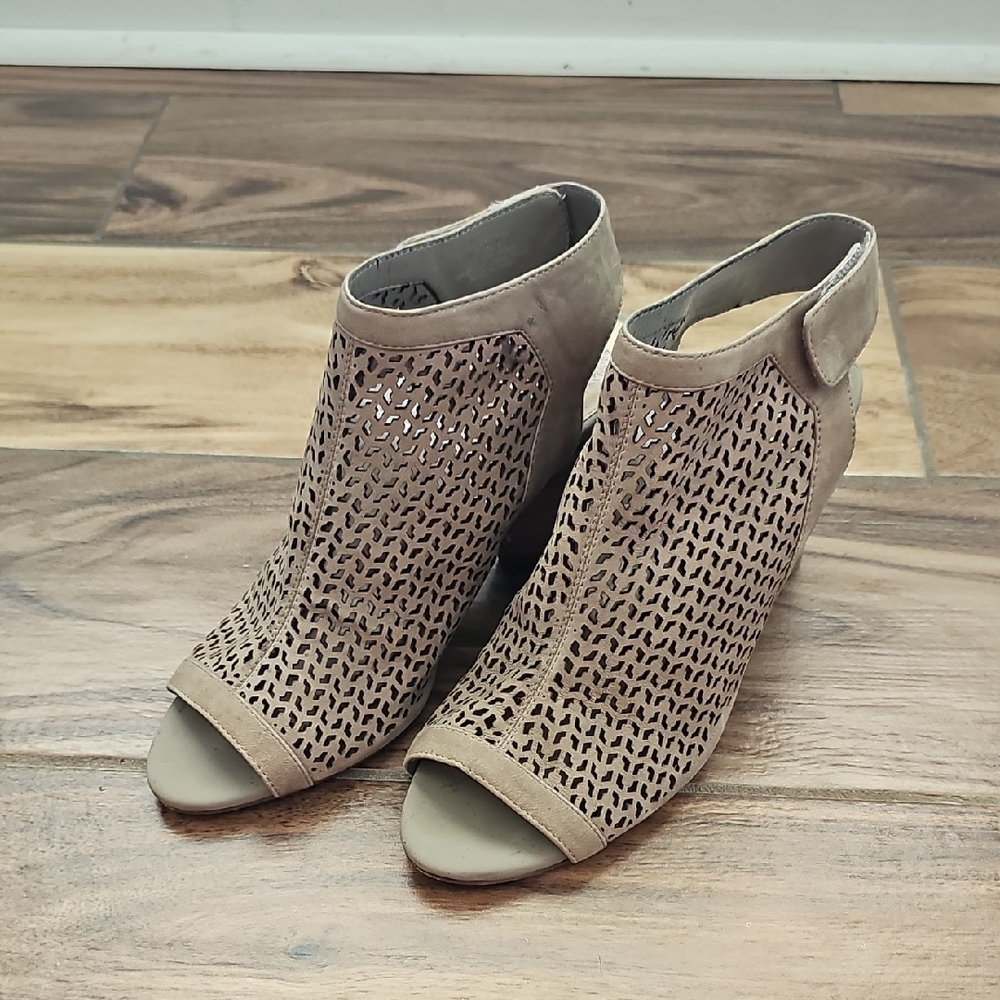 Vince Camuto Taupe Peep-Toe Heels